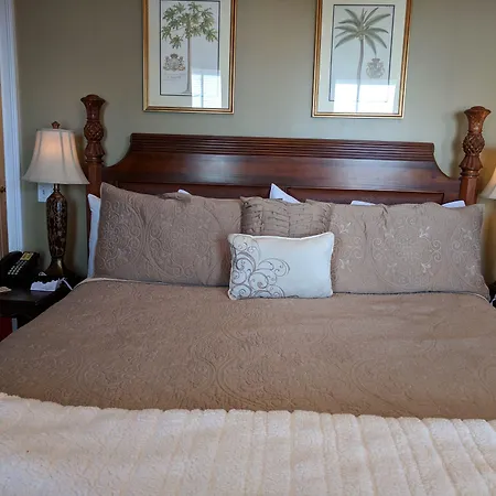 Almondy Inn Bed & Breakfast-2